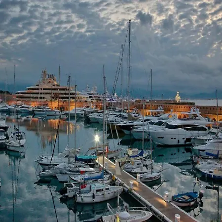 Magnifique Climatise Vieil * Antibes