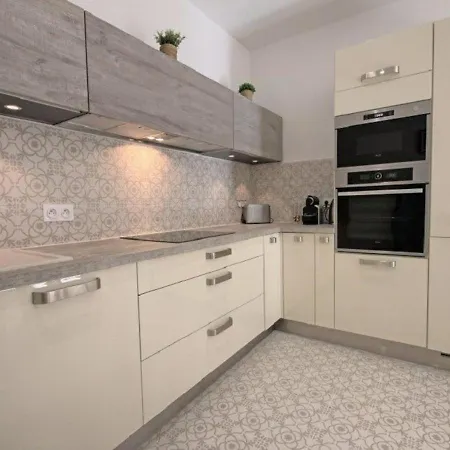 Magnifique Climatise Vieil Apartman